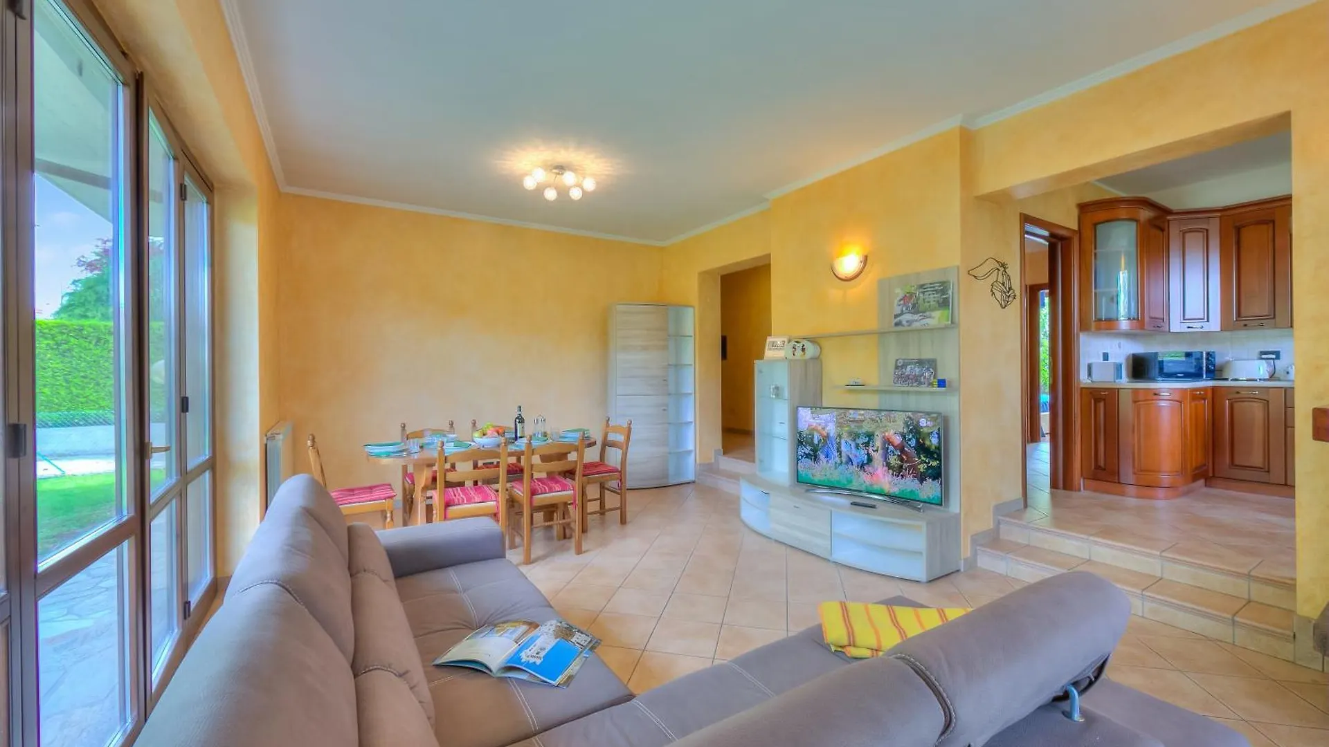 Holiday home Il Sole Di Mirasole - Happy Rentals Leggiuno Italy